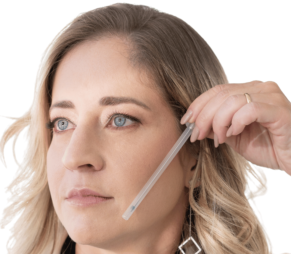 Dra. Aline Guzzi - Especialista em Harmonização Orofacial e Implantes