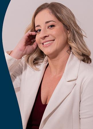 Dra. Aline Guzzi - Mestre em Harmonização Orofacial